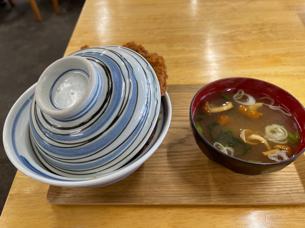 本格整体院高久 大泉学園店　三峯神社大島屋で食事